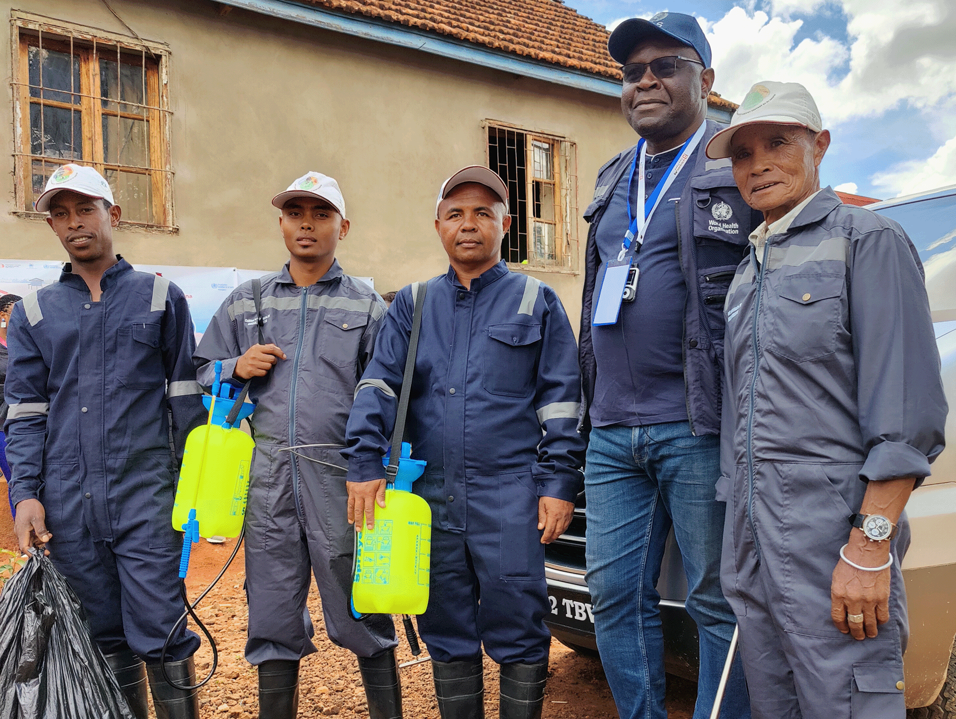 A team of health workers during a one health approach to Integrate interventions to control of schistosomiasis and Taenia solium